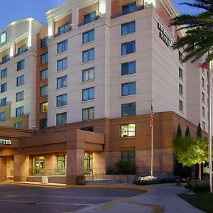 Embassy By Hilton Riverfront Promenade Estados Unidos