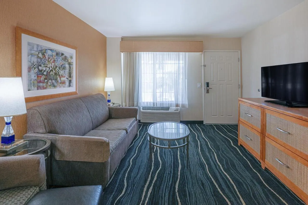 Hotel Ramada By Wyndham Costa Mesa/Newport Beach 3*,