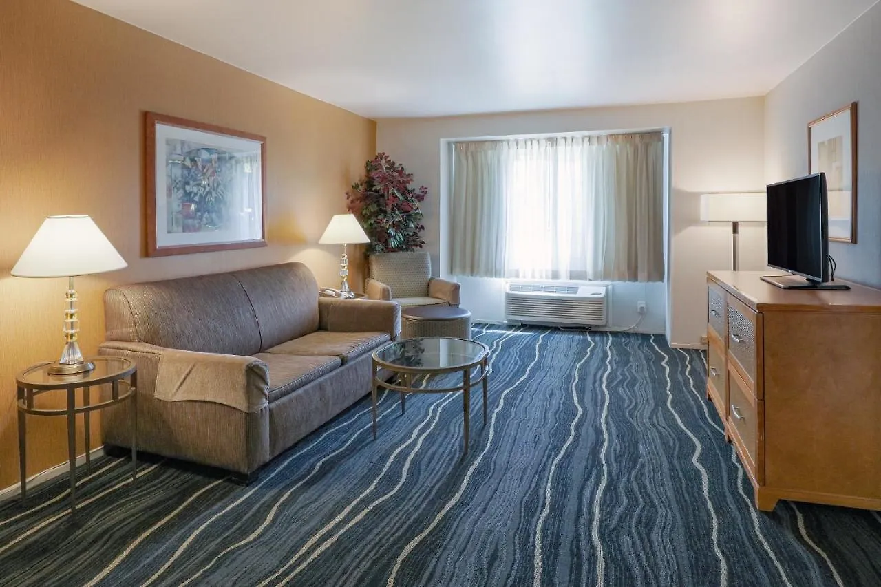 Hotel Ramada By Wyndham Costa Mesa/Newport Beach 3*,